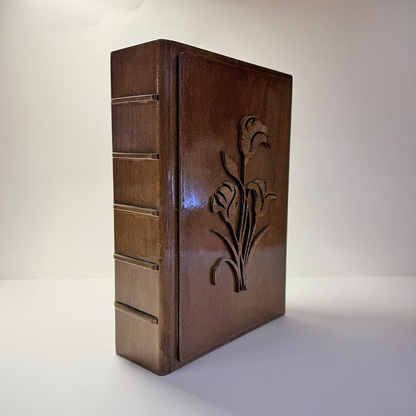Urn Book
